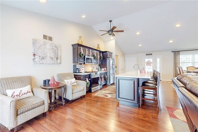 1343 COURTLAND Road, Weirton, WV 26062