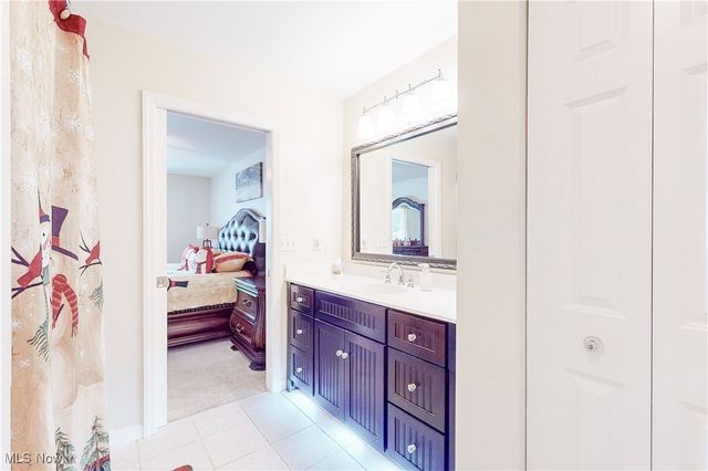 1343 COURTLAND Road, Weirton, WV 26062