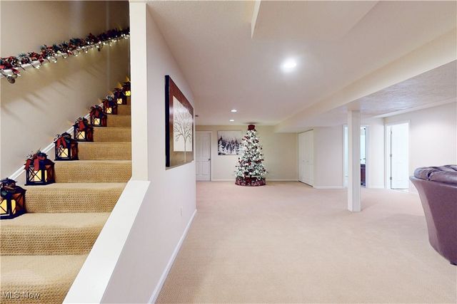 1343 COURTLAND Road, Weirton, WV 26062