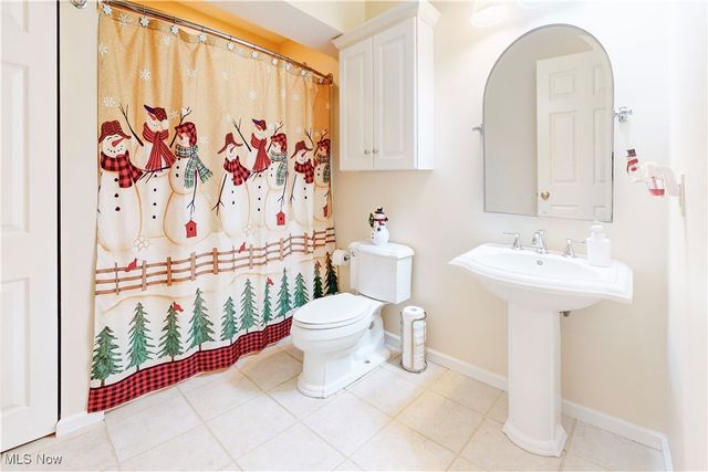 1343 COURTLAND Road, Weirton, WV 26062