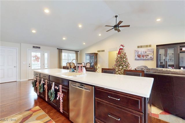 1343 COURTLAND Road, Weirton, WV 26062