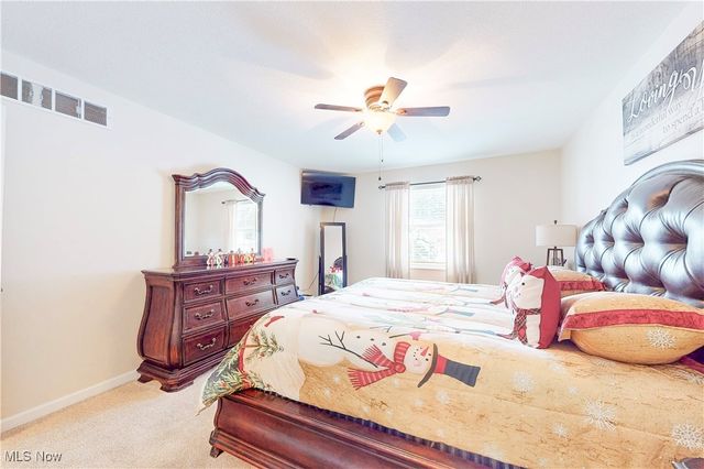 1343 COURTLAND Road, Weirton, WV 26062