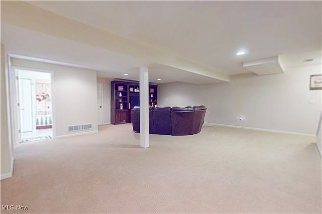 1343 COURTLAND Road, Weirton, WV 26062