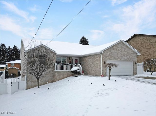 1343 COURTLAND Road, Weirton, WV 26062