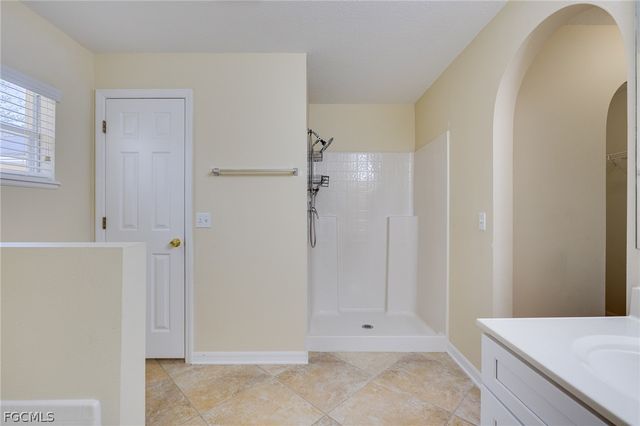 316 NW 12th PL, Cape Coral, FL 33993