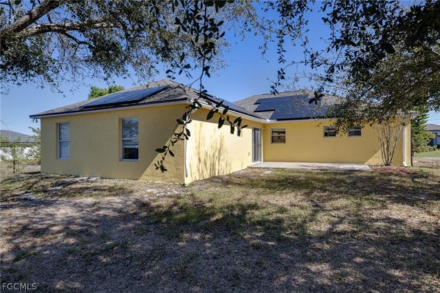 316 NW 12th PL, Cape Coral, FL 33993