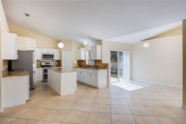 316 NW 12th PL, Cape Coral, FL 33993