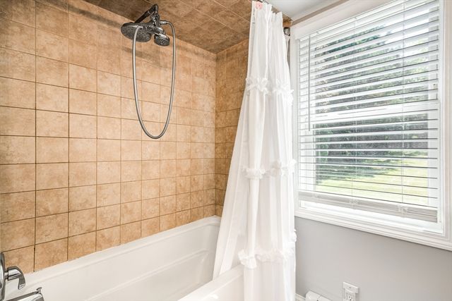 510 West Lowell Ave, Haverhill, MA 01832