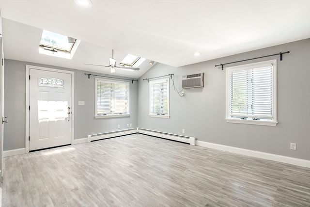 510 West Lowell Ave, Haverhill, MA 01832