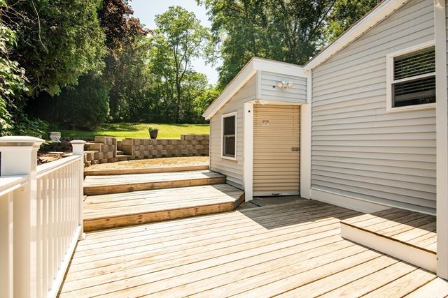 510 West Lowell Ave, Haverhill, MA 01832