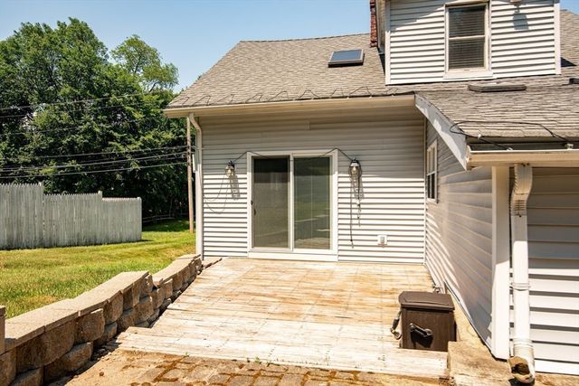 510 West Lowell Ave, Haverhill, MA 01832