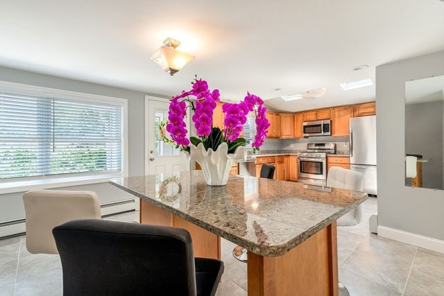 510 West Lowell Ave, Haverhill, MA 01832