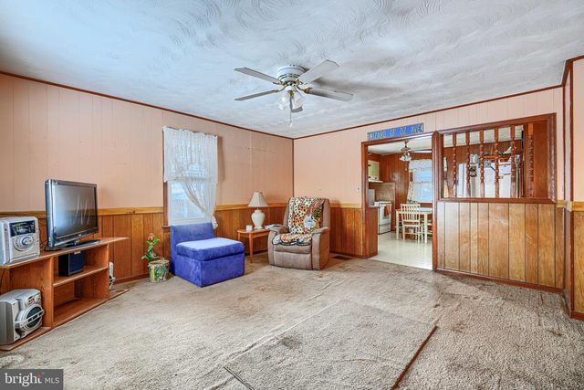 11314 SWORD RD, Williamsport, MD 21795