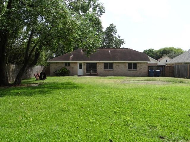 5321 Night Shade Drive, Dickinson, TX 77539