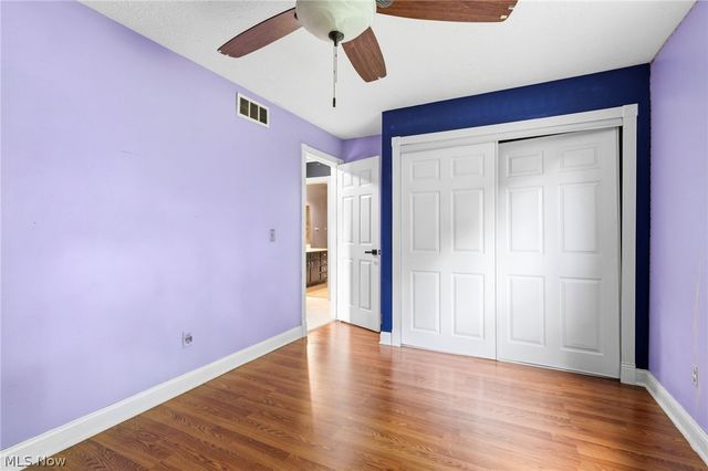 9539 Glencairn Lane, Olmsted Falls, OH 44138
