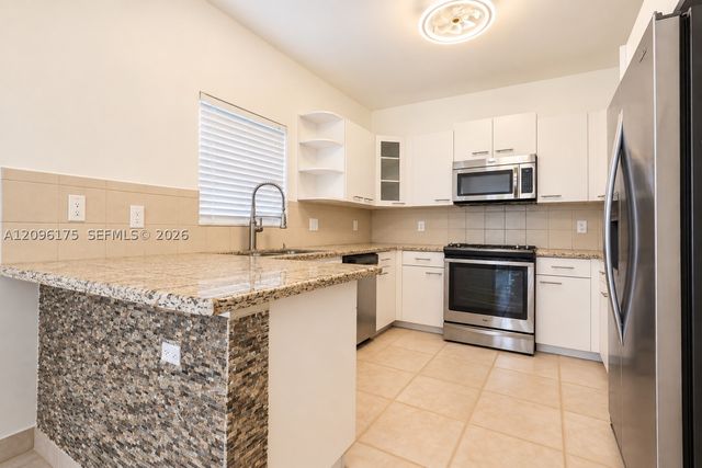 1601 Yellowheart Way, Hollywood, FL 33019
