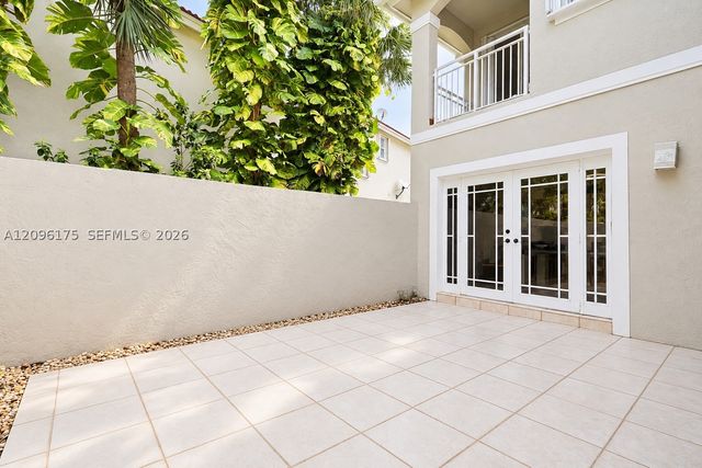 1601 Yellowheart Way, Hollywood, FL 33019