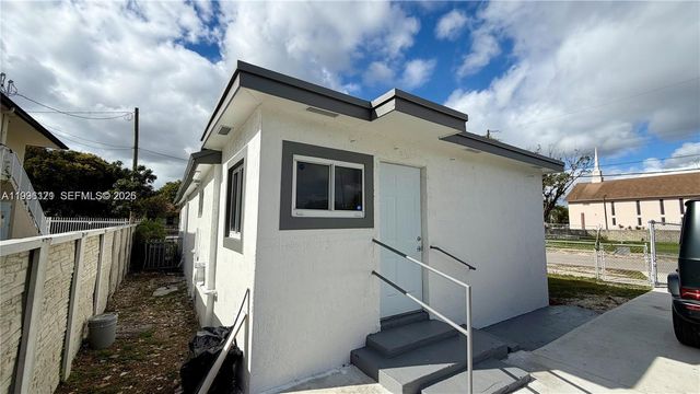 6859 NW 17th Ave, Miami, FL 33147