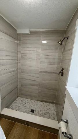 6859 NW 17th Ave, Miami, FL 33147