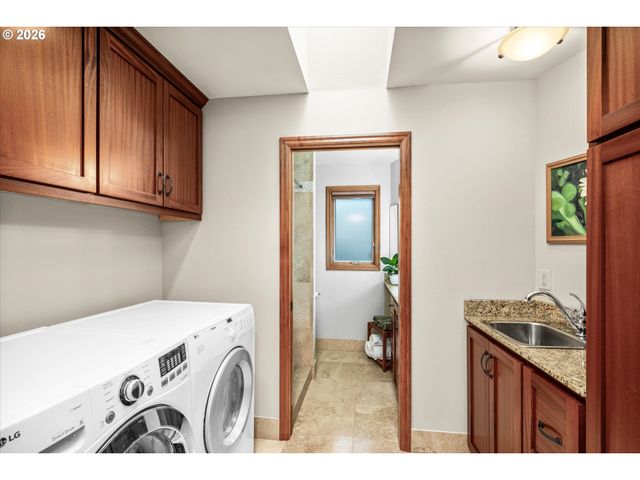 2746 NORBERT Ln, Eugene, OR 97401