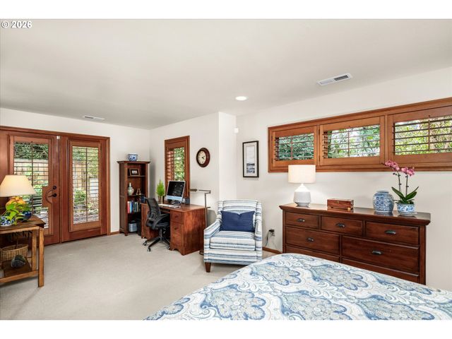 2746 NORBERT Ln, Eugene, OR 97401