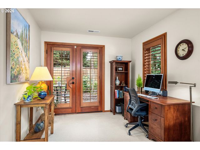 2746 NORBERT Ln, Eugene, OR 97401