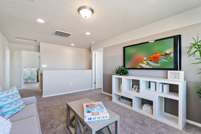 3336 Dijamant Lp SE, Rio Rancho, NM 87124