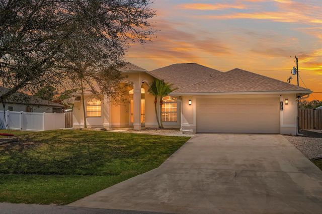 2526 SW Abney Street, Port St. Lucie, FL 34953