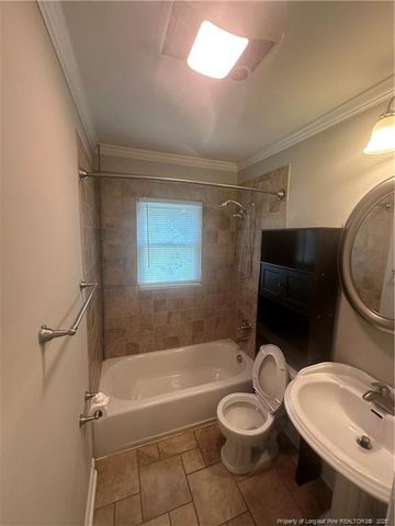 116 Hunter Circle, Fayetteville, NC 28304