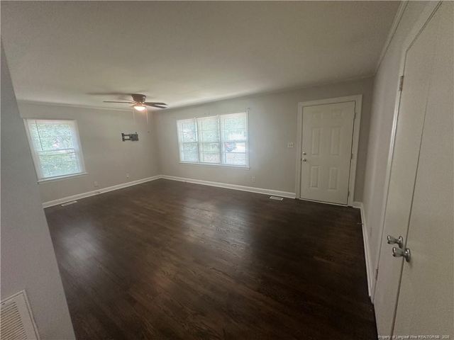 116 Hunter Circle, Fayetteville, NC 28304