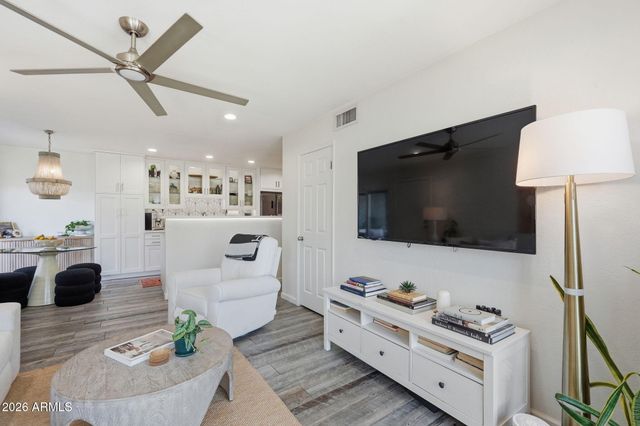 4916 N 73RD Street 4, Scottsdale, AZ 85251