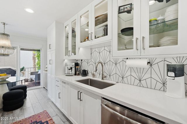 4916 N 73RD Street 4, Scottsdale, AZ 85251