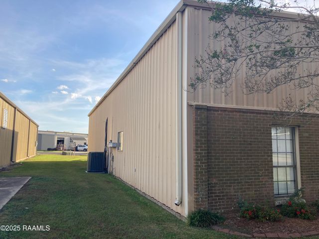 115 Row 1 1, Lafayette, LA 70508