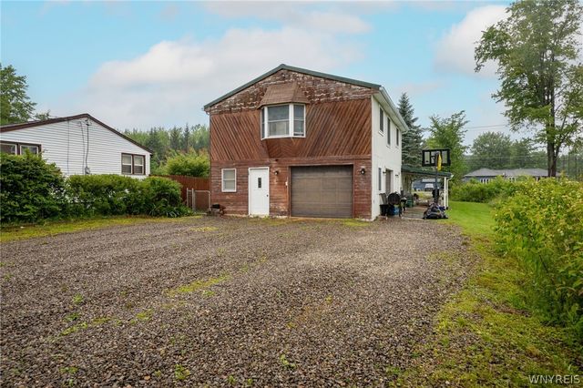 487 Kennedy Avenue, Evans, NY 14006