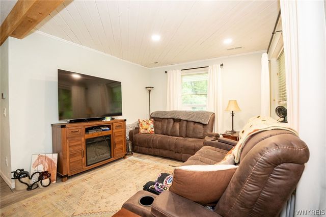 487 Kennedy Avenue, Evans, NY 14006