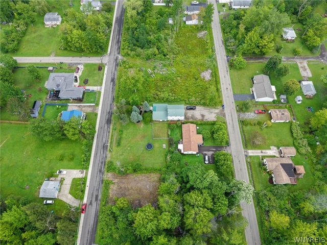 487 Kennedy Avenue, Evans, NY 14006