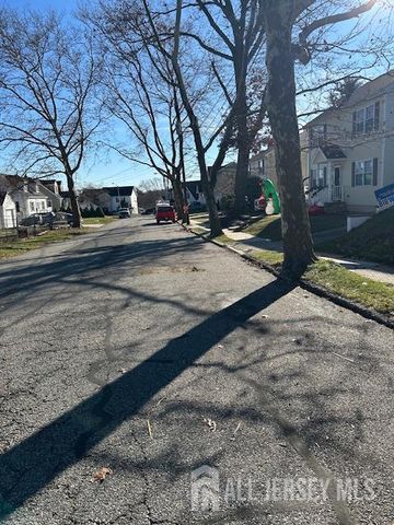 16 Ridge Avenue, Sayreville, NJ 08872