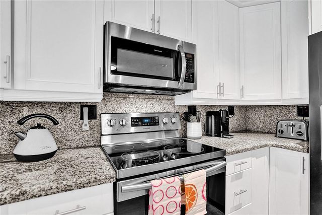 5120 NE 17TH Avenue, Fort Lauderdale, FL 33334