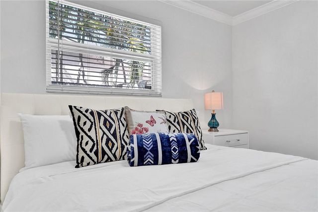 5120 NE 17TH Avenue, Fort Lauderdale, FL 33334