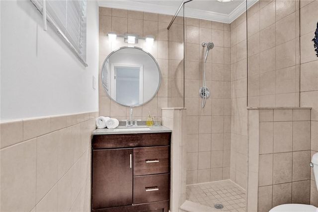5120 NE 17TH Avenue, Fort Lauderdale, FL 33334