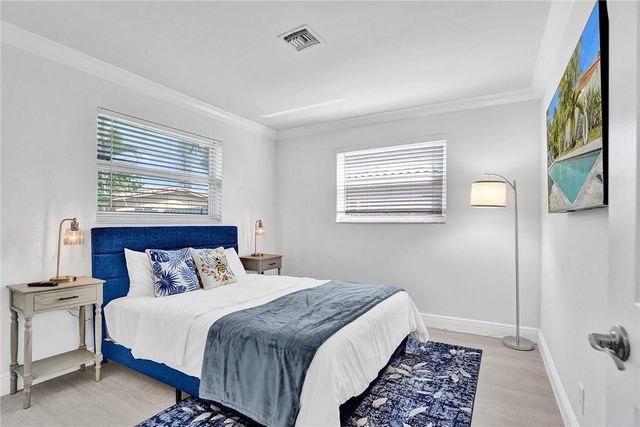 5120 NE 17TH Avenue, Fort Lauderdale, FL 33334