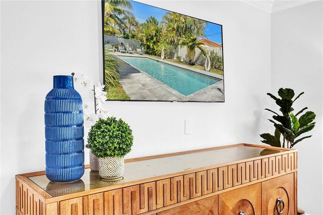 5120 NE 17TH Avenue, Fort Lauderdale, FL 33334