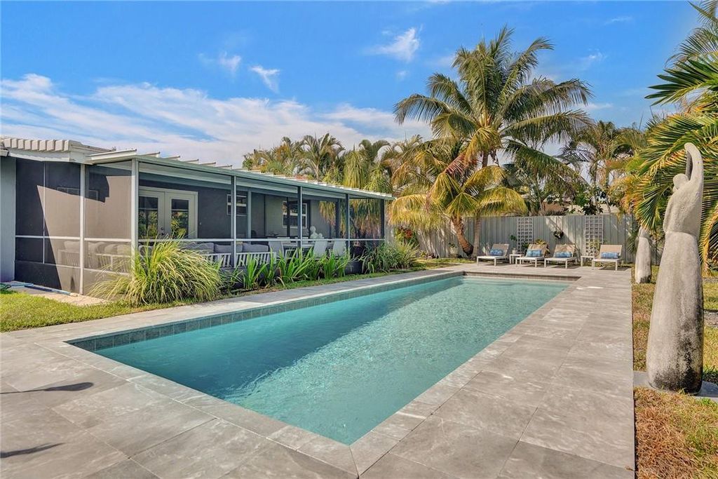 5120 NE 17TH Avenue, Fort Lauderdale, FL 33334