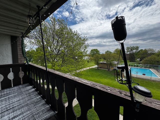 2 Timber Lane 17, Vernon Hills, IL 60061