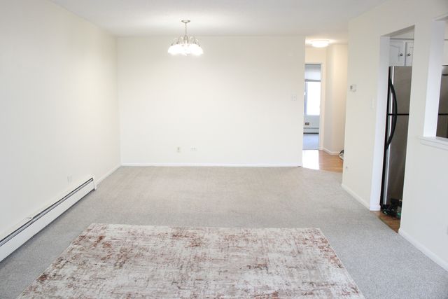 2 Timber Lane 17, Vernon Hills, IL 60061