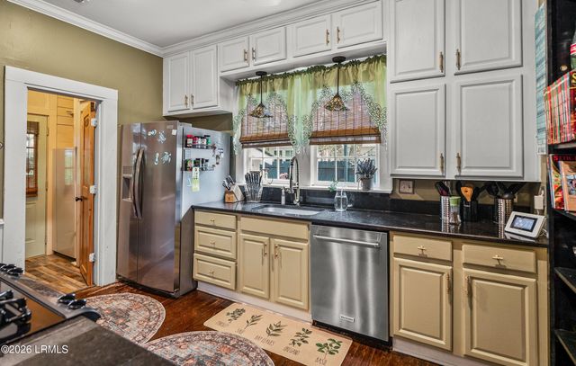 510 Ribaut Road, Beaufort, SC 29902