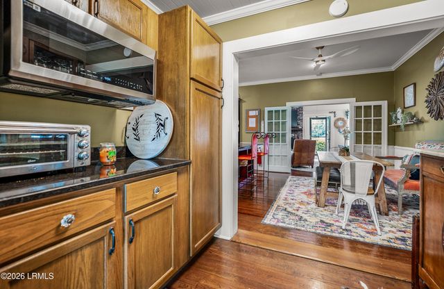 510 Ribaut Road, Beaufort, SC 29902