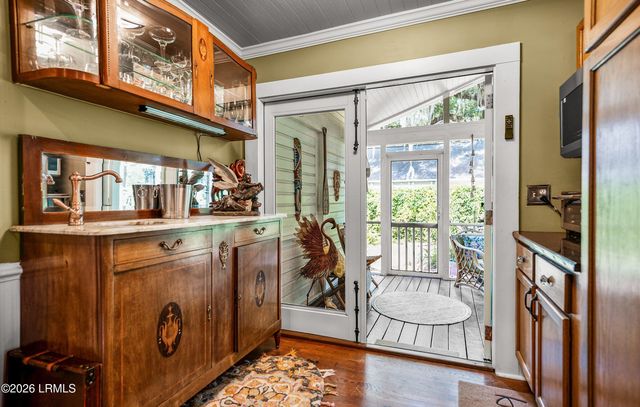 510 Ribaut Road, Beaufort, SC 29902
