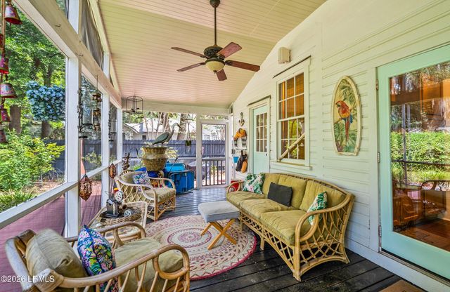510 Ribaut Road, Beaufort, SC 29902