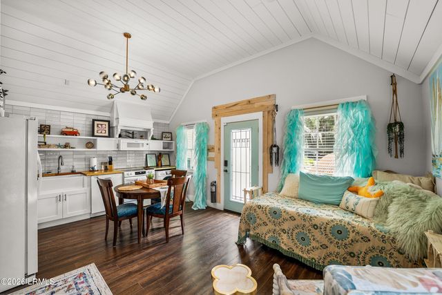 510 Ribaut Road, Beaufort, SC 29902